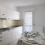 Ligure Per Vacanze Апарт-отель Пьетра-Лигуре