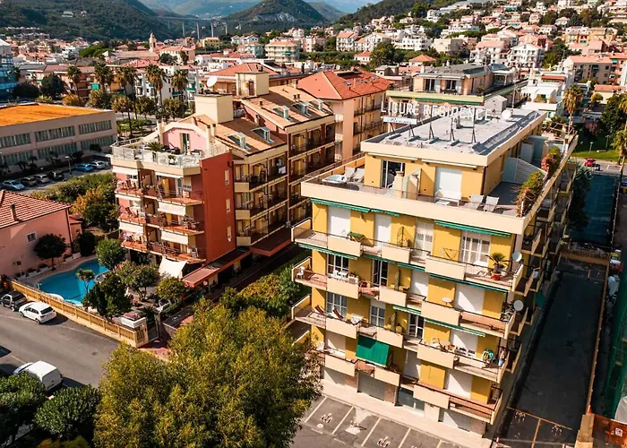Apartahotel Ligure Per Vacanze 3*