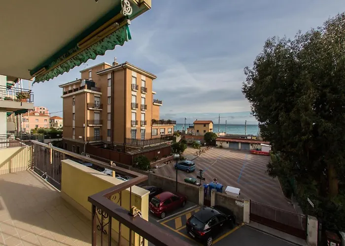 Ligure Per Vacanze 아파트호텔